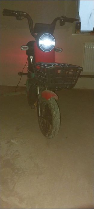 Мопеды/скутеры..