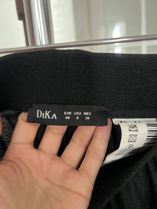 Fusta Dika neagra