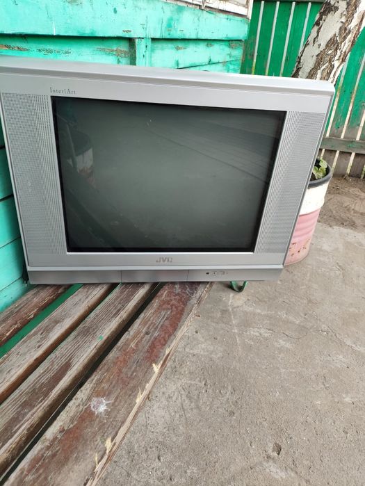 Продам рабочий телевизор