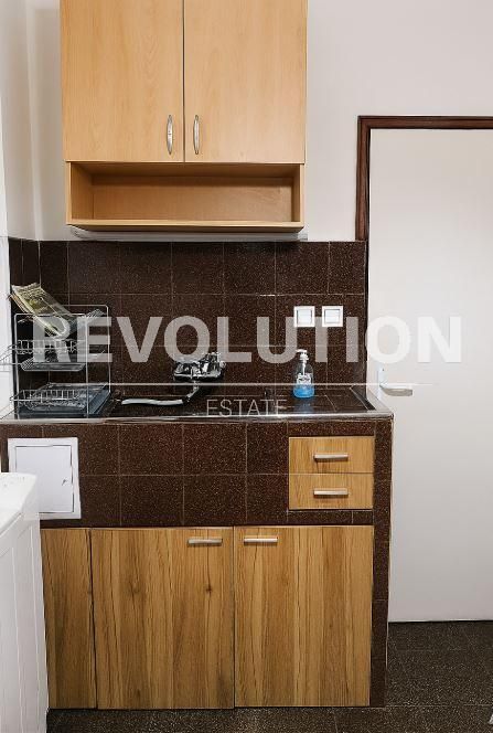 Дава се под наем Двустаен апартамент в Варна, Автогара - 45 кв.м за 350 € - Снимка #2