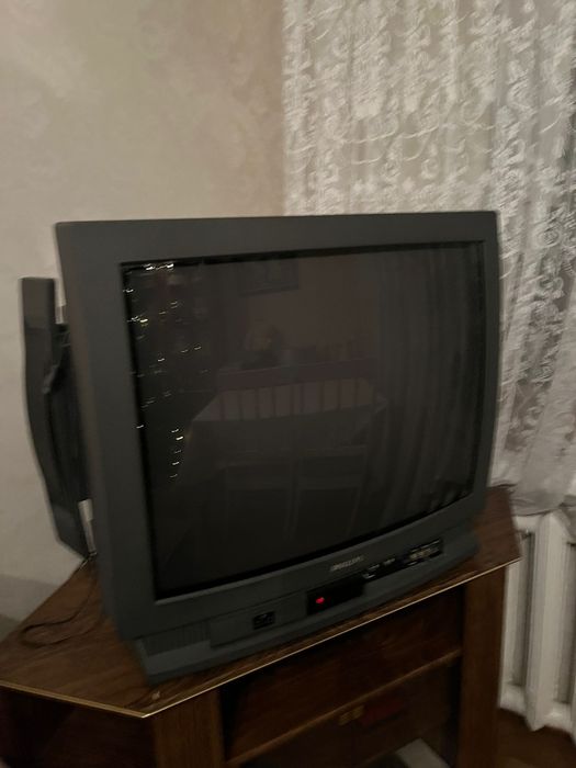 Продам телевизор Philips