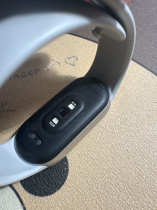 Продам часы Xiaomi Smart Band 9