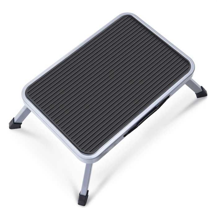 Сгъваема степенка 0379