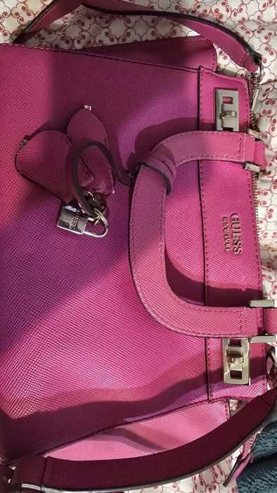 Розова Чанта Guess /запазена