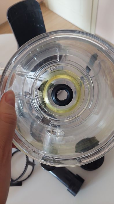 Бавнооборотна сокоизстисквачка тип охлюв Bosch