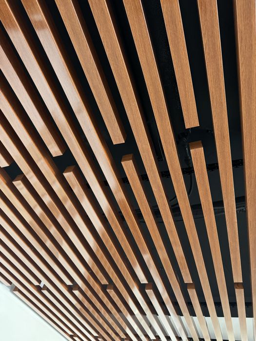 Грилято, Реечный, Армстронг ишлаб чикарувчидан кенг танловда мавжуд