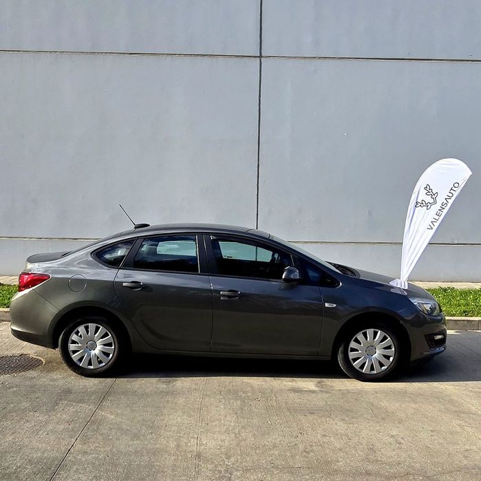 Opel Astra Opel Astra J Sedan 1.6 Benzina + GPL 2018 151.393 KM EURO 6