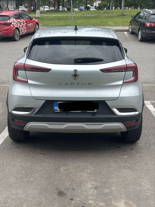 RENAULT Captur 2023 — imagine 3