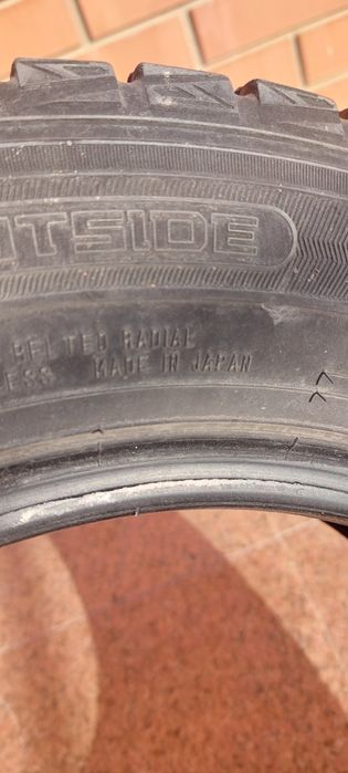 Продам зимние шины липучка