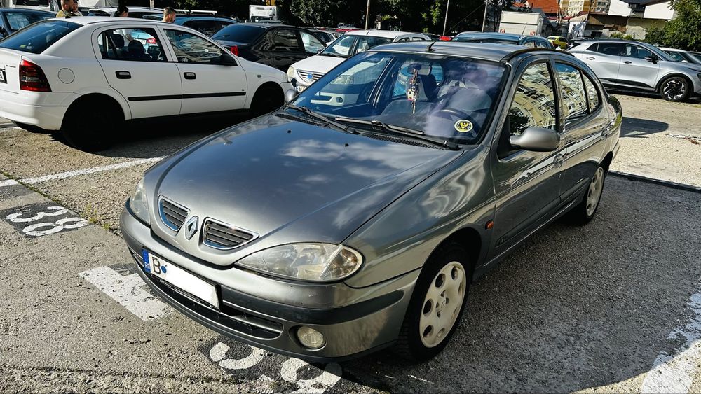 RENAULT Megane 2003
