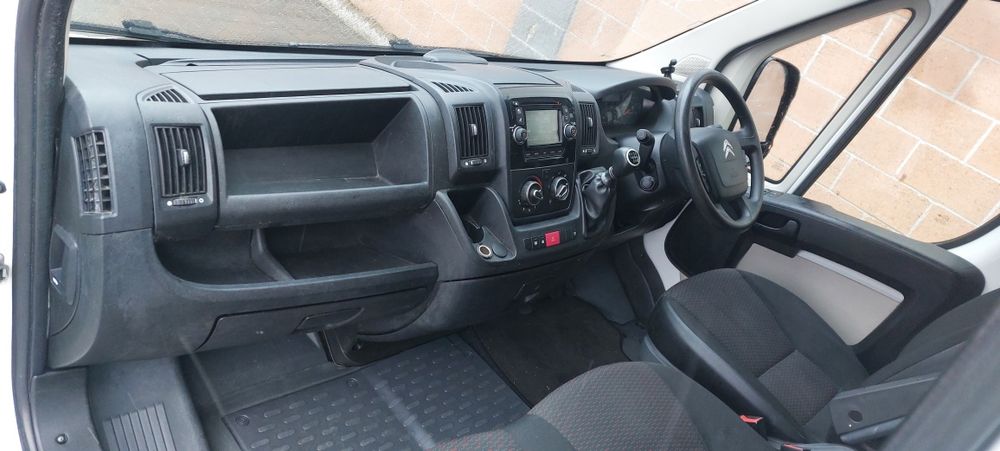 Citroen Relay din 2015 motor 2.2 Manual Volan pe dreapta Anglia