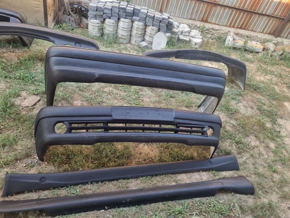 Мерседес w210 передний и задний бампер пороги продаётся