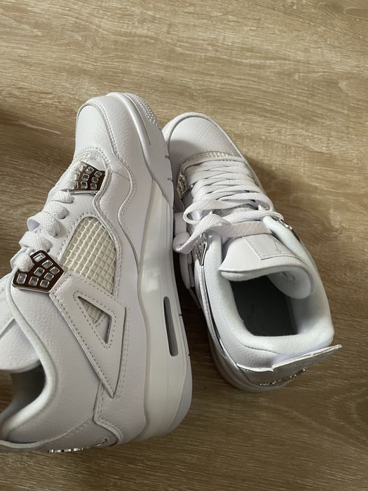 Jordan 4 pure money