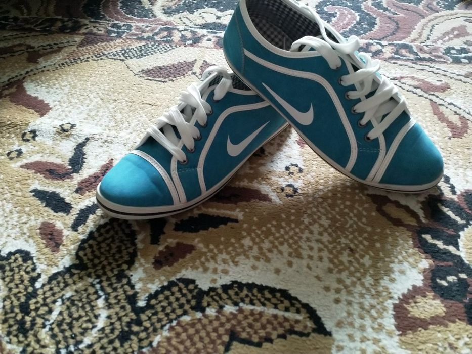 Продавам платненки