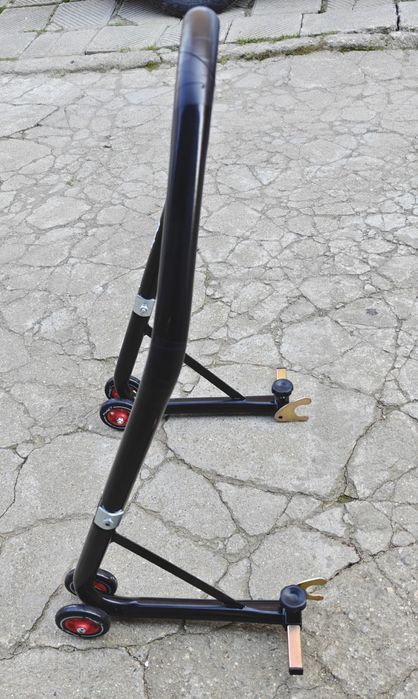 Падок стойка за мотори Puig