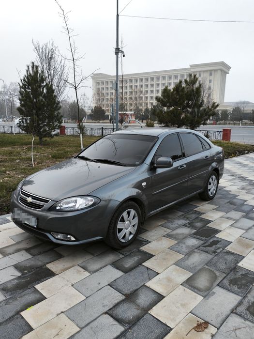 Жентра 1,5 сотилади