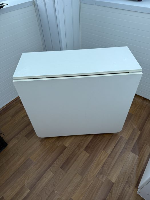 Срочно продам стол