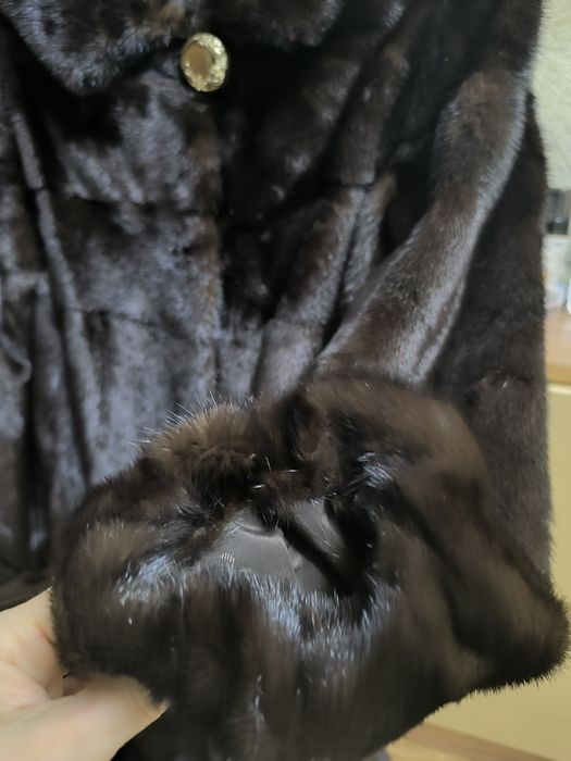 Продам норковую шубу
