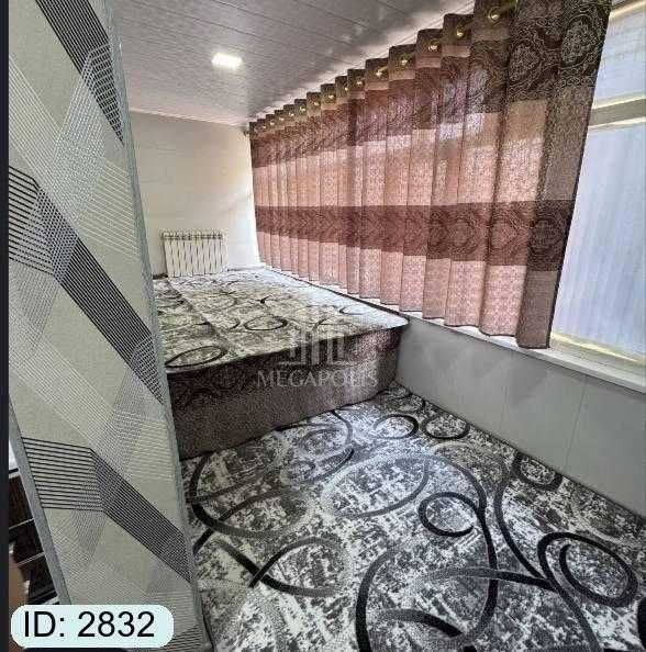 SHarq bozorcha tarafda 3 xona  tayyor kvartira sotiladi №2832