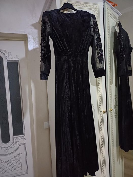 Кофта, камзол, кардиган, платья