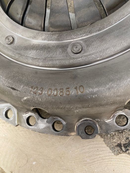 Съединител LUK с лагер