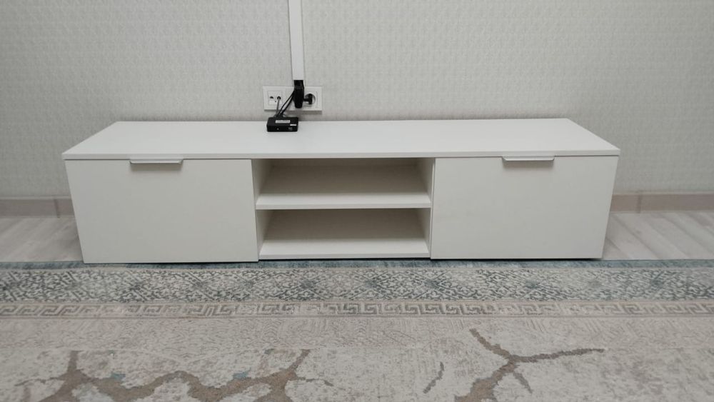 Жағдайы жақсы ТВ тумба сатылады