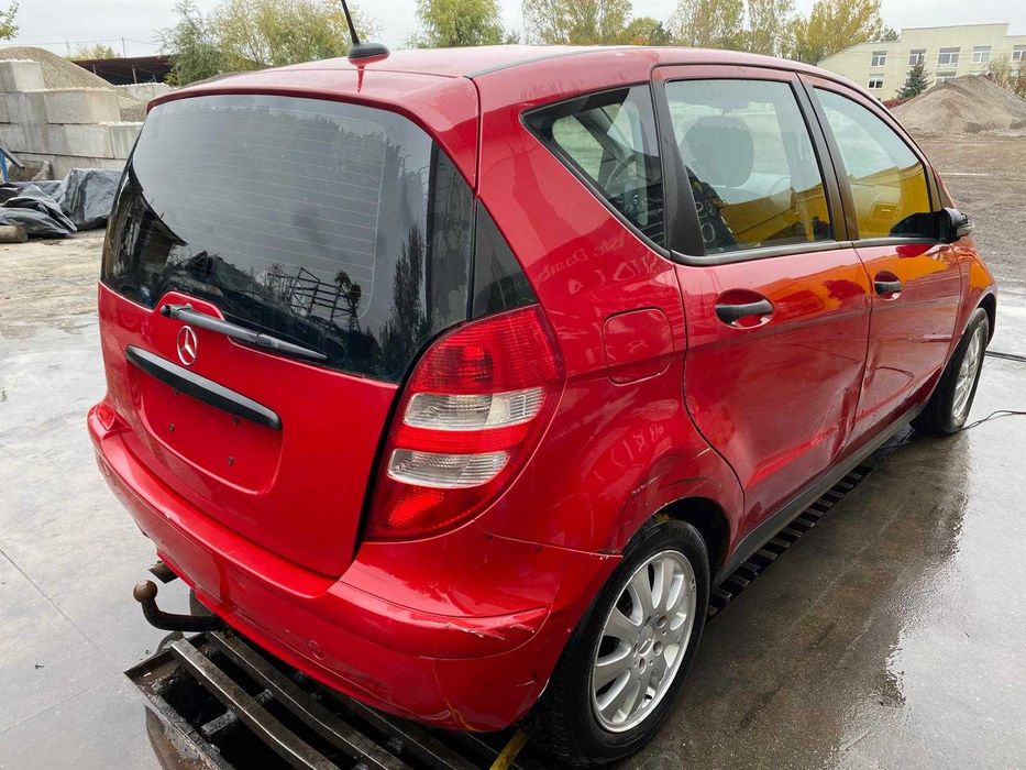Dezmembrez Mercedes A 150i W169/usa/haioin/interior/volan/jante/oglinda/geam/capota/bara/faruri/stopuri/grila