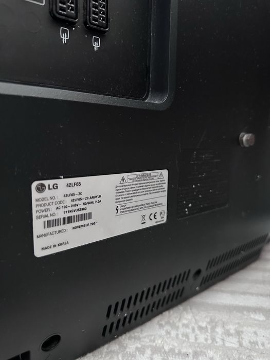 Телевизор LG 42LF65