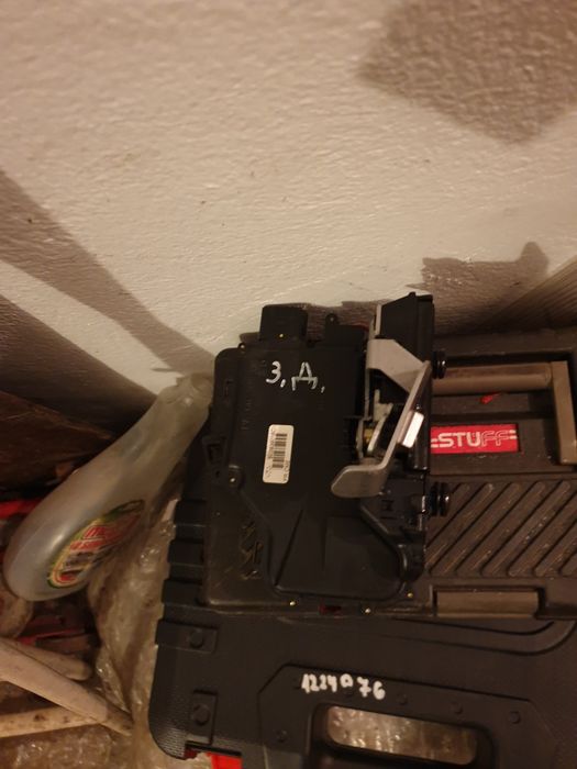 Носачи за Ауди А4 В6  чисто нови