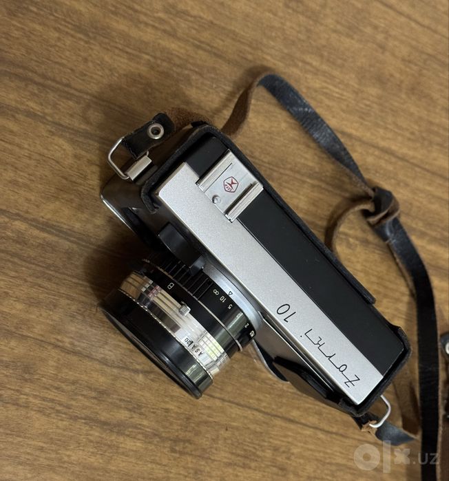 Пленочный фотоаппарат Зоркий-10 (СССР) + чехол