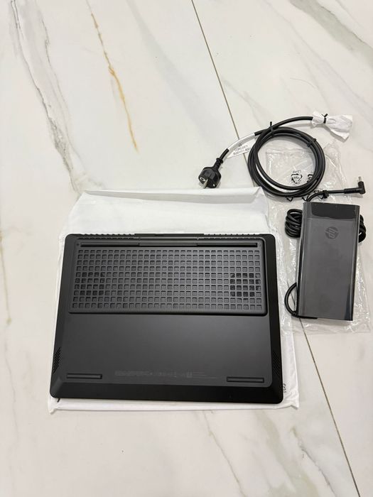Laptop Gaming HP Omen 16/ NOU / AI 7 / 1TB / 32 Gb Ram / Nvidia 5060/