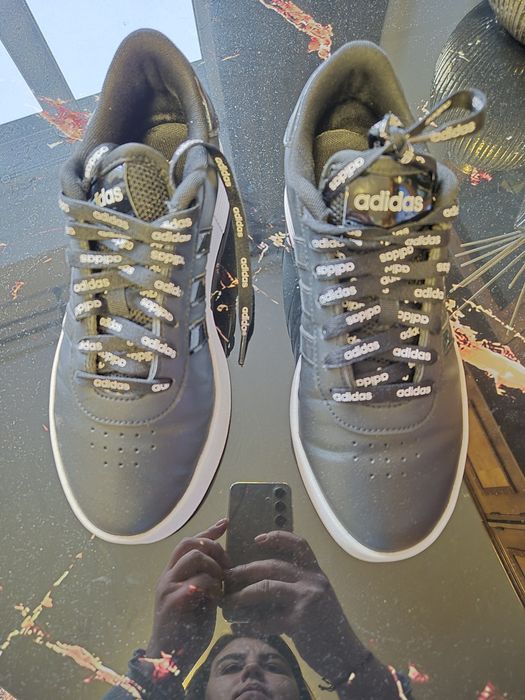 Vând adidași Adidas, mărimea 40