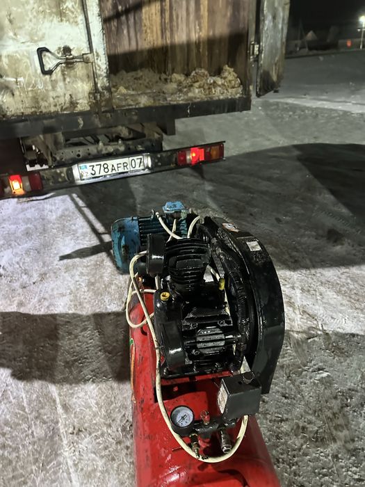 Компресор 200литр