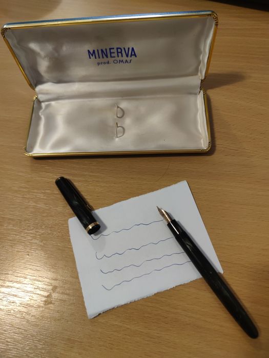 Stilou Aur 14K Minerva 60 Celuloid (produs de OMAS) Vintage Cutie
