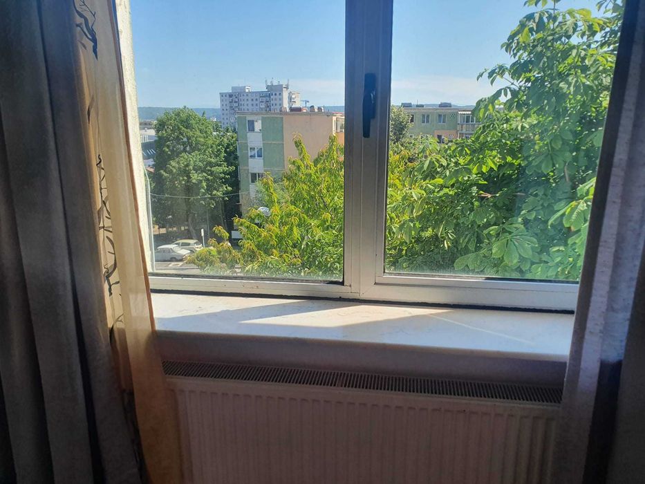 Vând apartament 2 camere, zona J-uri Craiovei