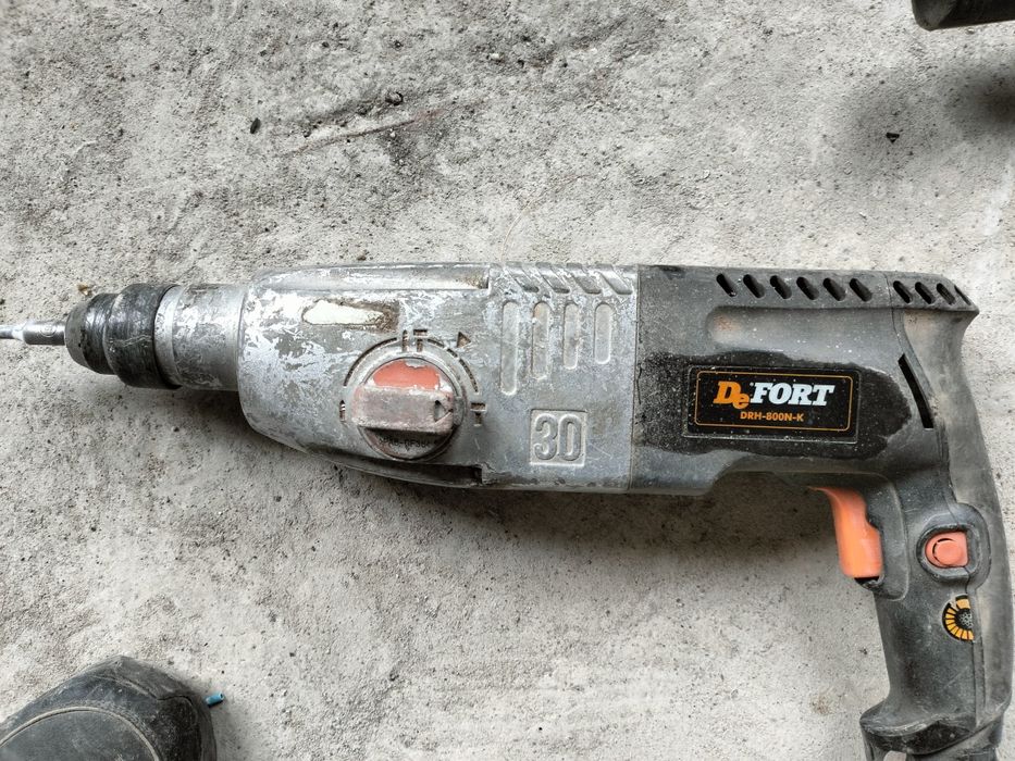 продаю перфоратор