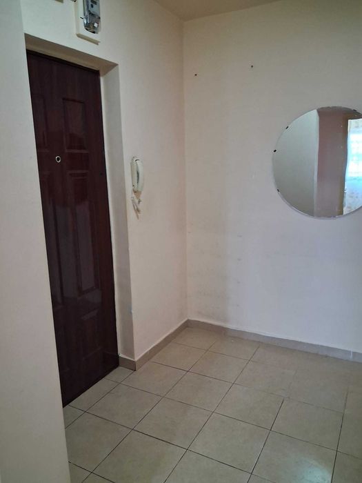 Vand apartament 2 camere decomandate ,dependinte ,2balcoane  , 50 mp,modernizat,et 8 din 11, in Ploiesti zona Bdl Bucurestiucuresti,50 mp,