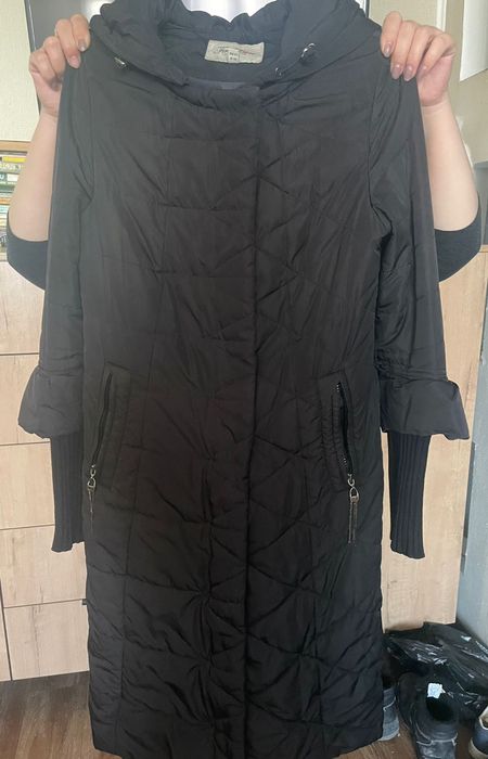 Продам весеннюю куртку.