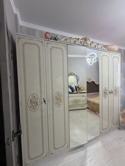 Спальный гарнитур