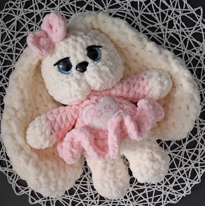 Малки плетени играчки. Зайче, мече, коте, бобър