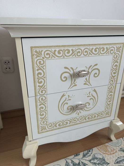 Продам спальный гарнитур