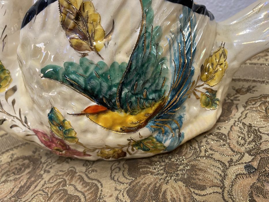 Белгийска порцеланова кашпа във формата на лебед