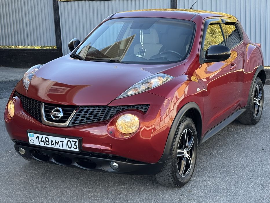 Продам Ниссан Жук 2014 год Автомат