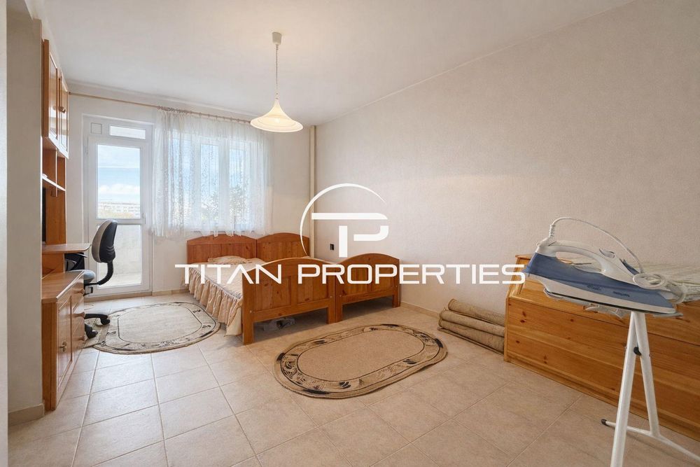 Продава се Тристаен апартамент в Пловдив, Христо Смирненски - 107 кв.м за 2141 €/кв.м - Снимка #7