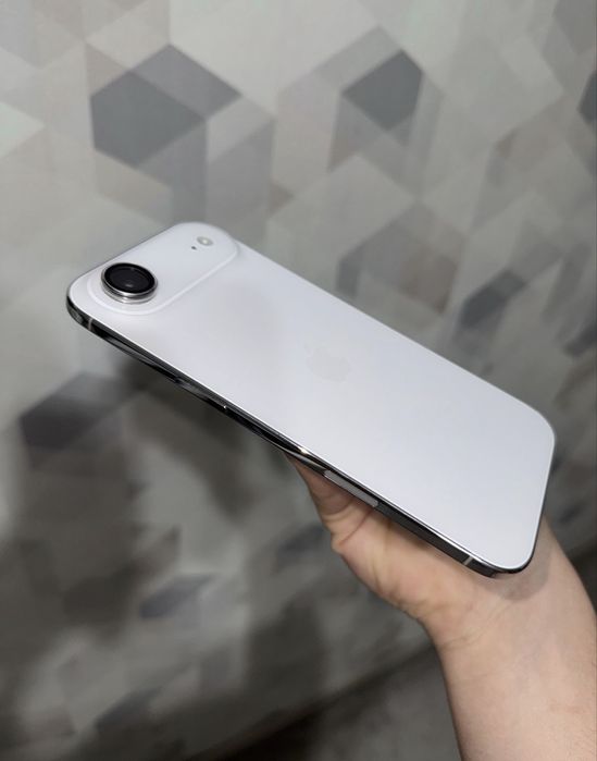 Iphone 17 air 256 gb white