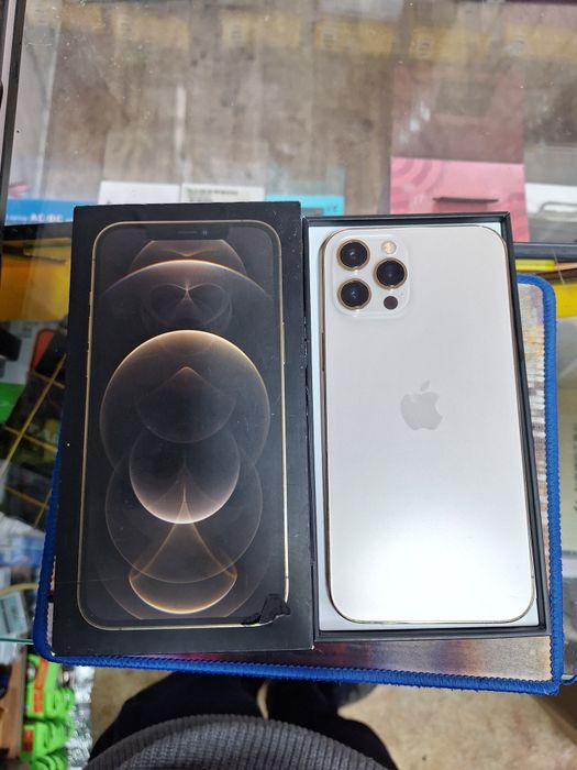 Iphone 12promax 256гб идеал