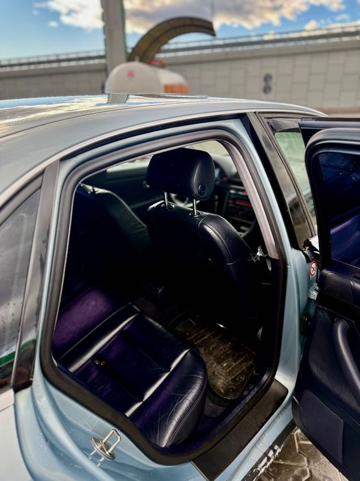 Vând Audi a4 b6 modificat  pentru pasionați de viteză ..