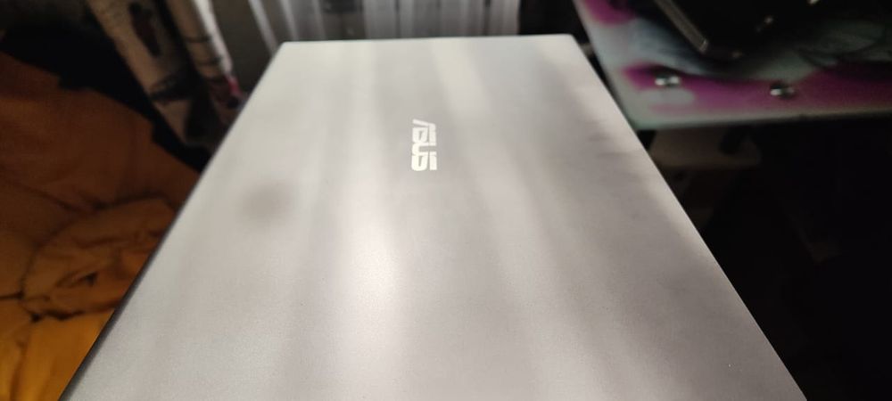 Asus x515F 1TB  15.6 диагональ