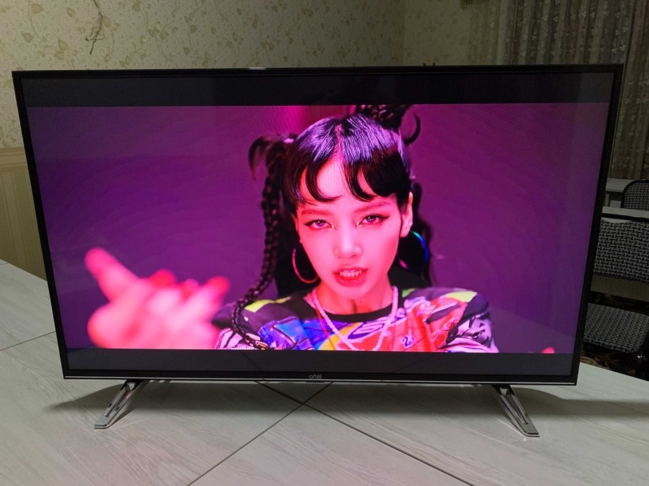 Телевизор Artel 43 диагональ, Не Смарт!