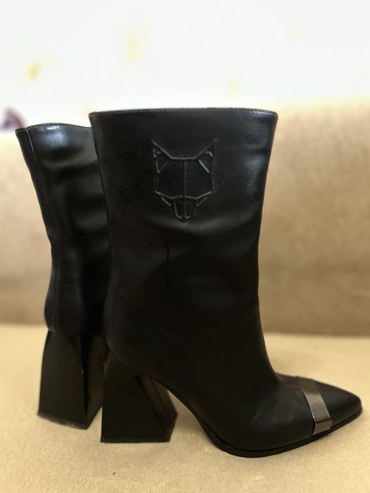 Новые Женские сапоги